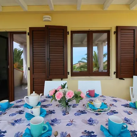 Costa Rei Family 300 M From The 公寓 蒙特奈